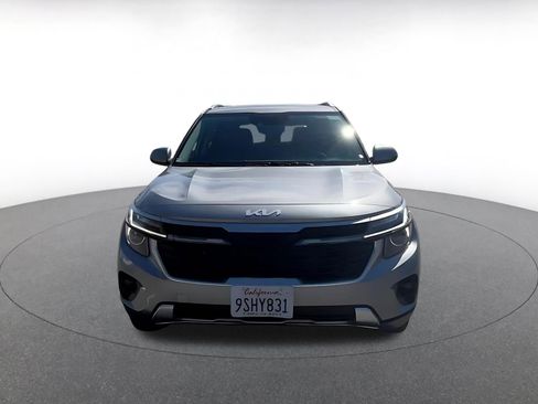 Used 2025 Kia Seltos S image 4