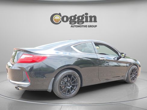 Used 2017 Honda Accord EX-L image 5