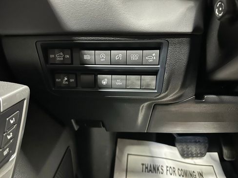 Used 2025 Toyota Tundra Platinum image 18