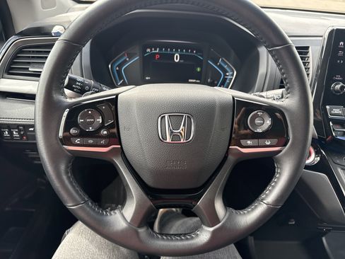 Certified 2024 Honda Odyssey Touring image 23