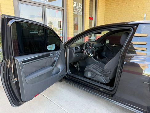 Used 2011 Volkswagen GTI 2.0T 2-Door FWD image 15