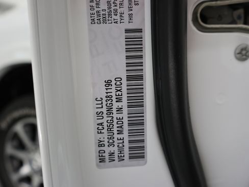 Used 2022 RAM 2500 Limited AWD/4WD image 79