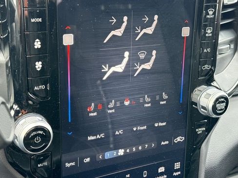 Used 2024 RAM 2500 Rebel image 30