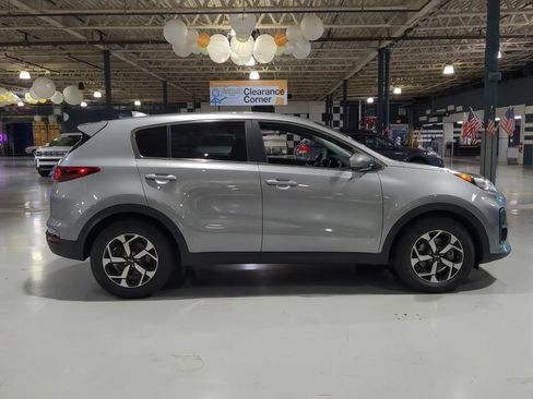 Used 2022 Kia Sportage LX FWD image 7