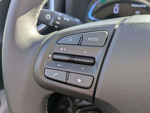 Used 2026 Hyundai Venue SEL image 17