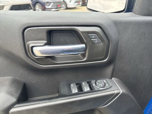 Certified 2023 Chevrolet Silverado 1500 Custom Trail Boss w/ LPO, Dark Essentials Package AWD/4WD image 17