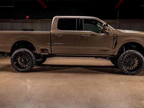 Used 2026 Ford F250 King Ranch w/ Chrome Package image 11