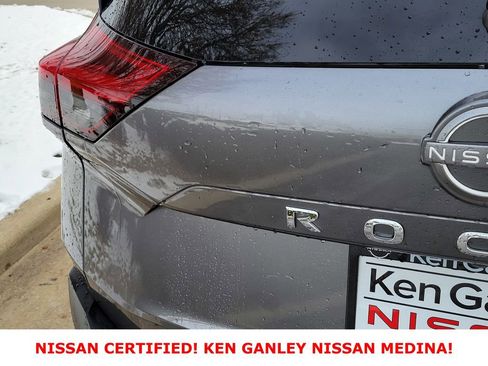 Certified 2023 Nissan Rogue SV image 16