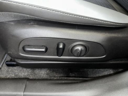 Certified 2024 Buick Envista Preferred w/ Convenience I Package image 3