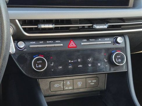 Used 2024 Hyundai Sonata SEL FWD image 14