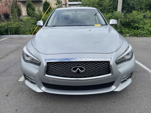 Used 2015 INFINITI Q50 Premium w/ Navigation Package RWD image 2