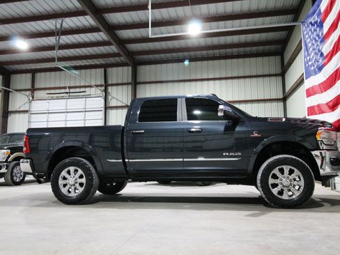 Used 2019 RAM 2500 Limited AWD/4WD image 15