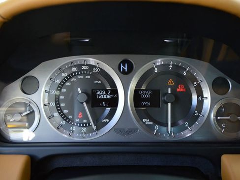 Used 2008 Aston Martin V8 Vantage Coupe image 40