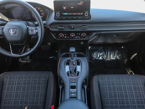 Used 2025 Honda HR-V Sport image 13