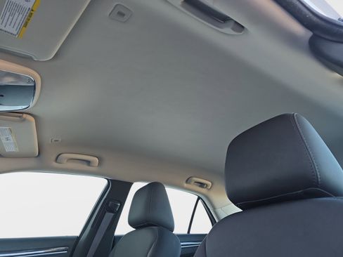 Used 2018 Chrysler 300 Touring w/ Sport Appearance Package image 30