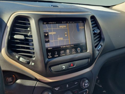 Used 2016 Jeep Cherokee Limited AWD/4WD image 17