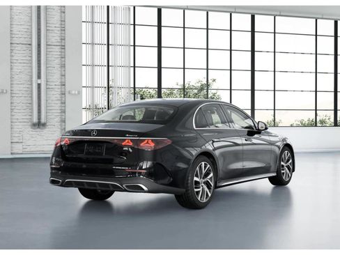 New 2026 Mercedes-Benz E 450 4MATIC Sedan image 20