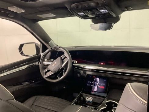 Used 2025 Cadillac Escalade V AWD/4WD image 28
