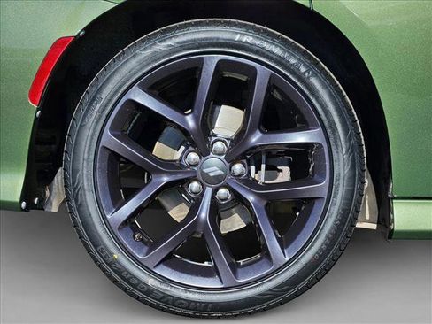 Used 2020 Dodge Charger R/T w/ Blacktop Package image 23