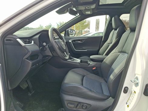 Certified 2025 Toyota RAV4 XSE image 13