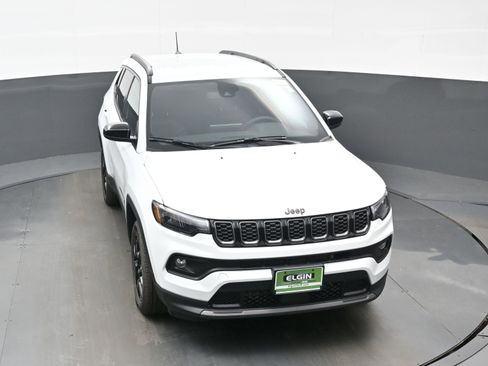 New 2026 Jeep Compass Latitude AWD/4WD image 21