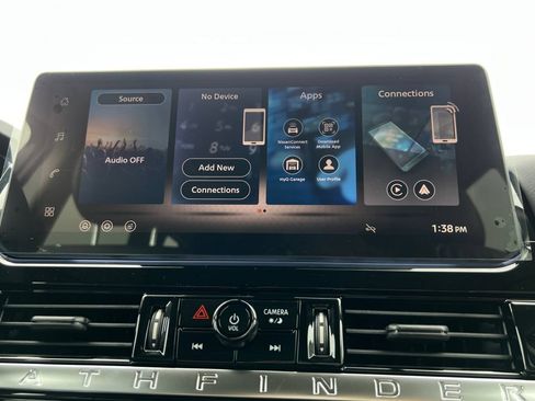 New 2026 Nissan Pathfinder Platinum FWD image 9