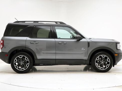 Used 2025 Ford Bronco Sport Outer Banks AWD/4WD image 3
