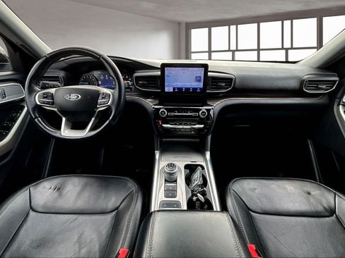 Used 2022 Ford Explorer Limited image 17