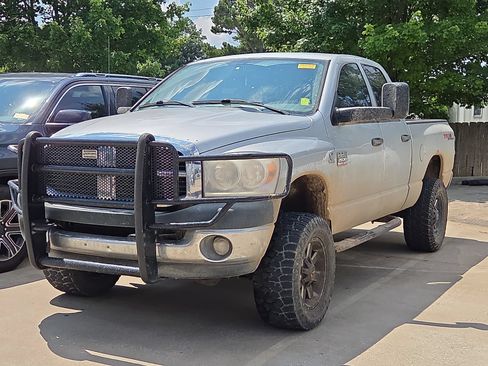Used 2008 Dodge Ram 2500 Truck ST AWD/4WD image 2