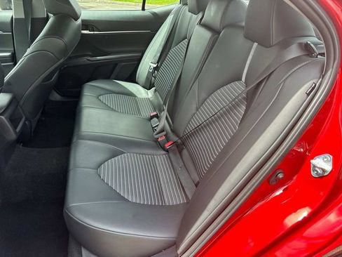 Used 2023 Toyota Camry SE FWD image 14