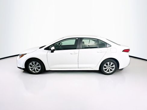 Used 2024 Toyota Corolla LE image 4
