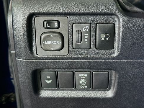 Used 2021 Toyota 4Runner SR5 Premium w/ Moonroof Package AWD/4WD image 16
