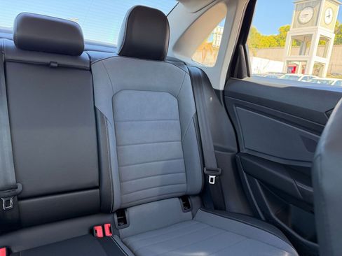 Used 2025 Volkswagen Jetta SE image 36