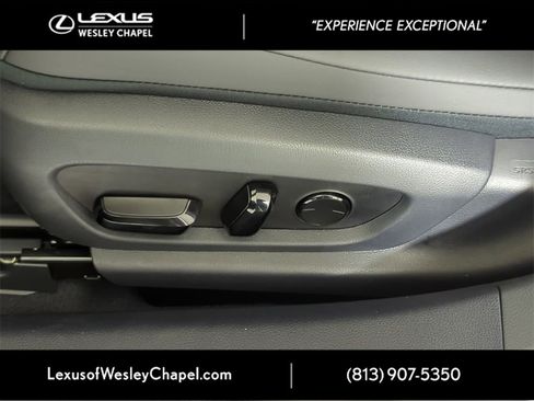 New 2025 Lexus ES 350 w/ Premium Package image 18