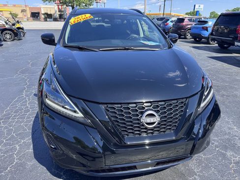Used 2023 Nissan Murano SV w/ SV Midnight Edition Package image 9