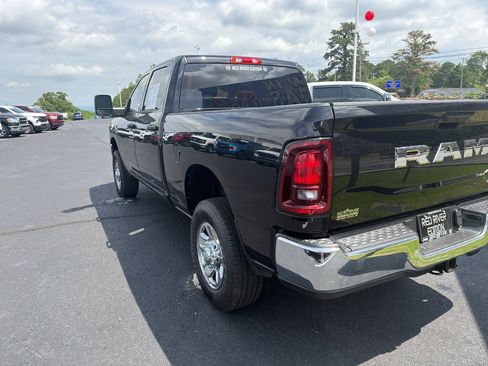 Used 2025 RAM 2500 Tradesman w/ Chrome Appearance Group AWD/4WD image 28