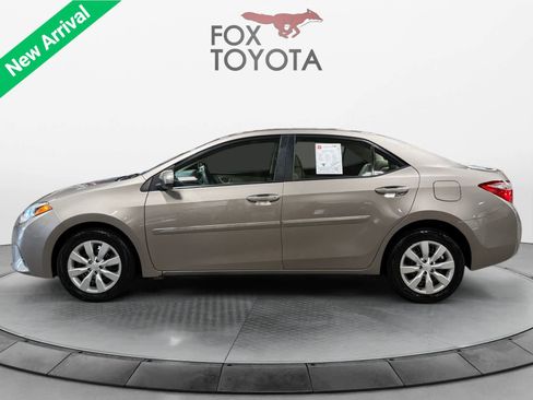 Used 2014 Toyota Corolla LE FWD image 3