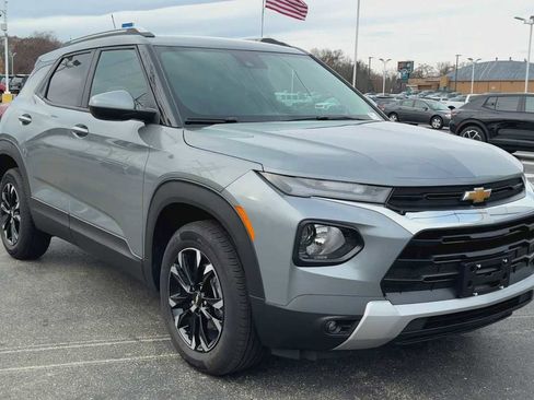 Certified 2023 Chevrolet TrailBlazer LT w/ Convenience Package image 8