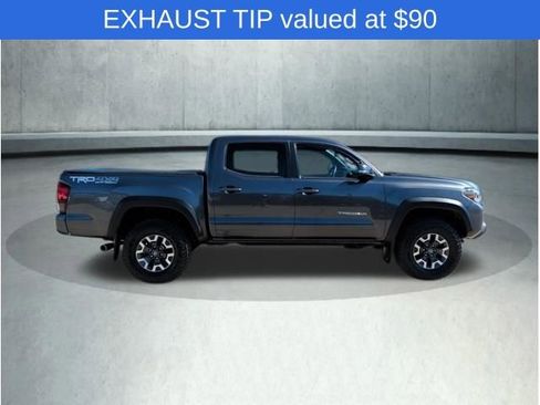 Used 2018 Toyota Tacoma TRD Off-Road w/ Technology Package AWD/4WD image 8