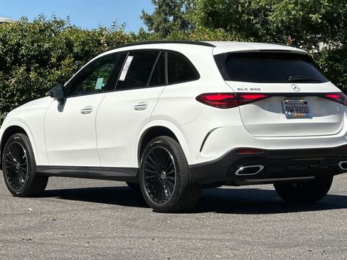Certified 2026 Mercedes-Benz GLC 300 image 5