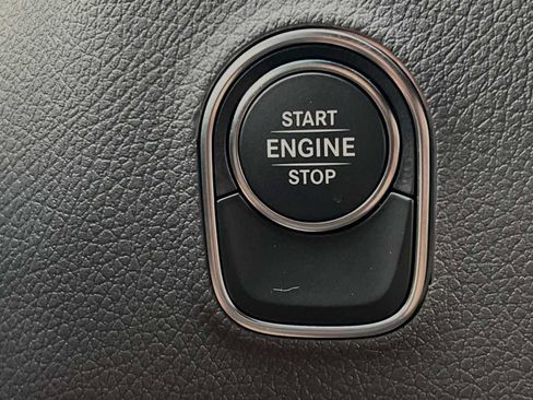 Used 2024 Mercedes-Benz Sprinter 2500 image 22