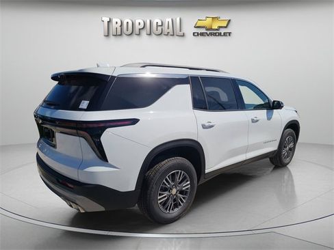 New 2026 Chevrolet Traverse LT w/ Driver Confidence Package image 5