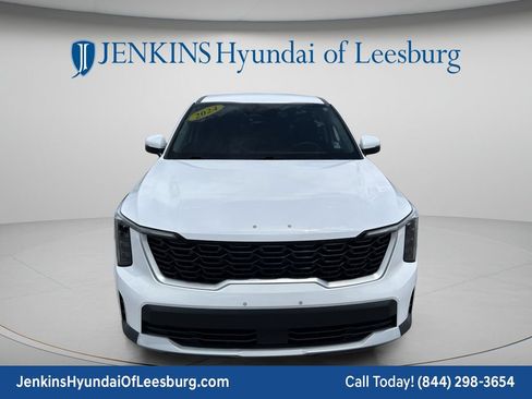 Used 2024 Kia Sorento LX FWD image 12
