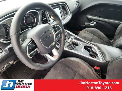 Used 2017 Dodge Challenger GT w/ GT Interior Package AWD/4WD image 27
