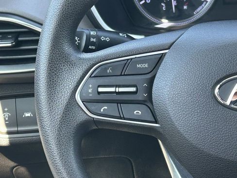 Used 2020 Hyundai Santa Fe SE image 19