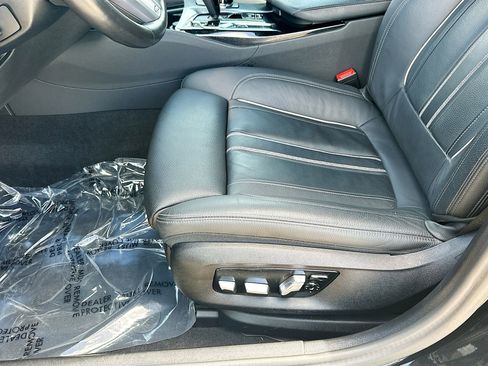 Used 2023 BMW M550i xDrive w/ Executive Package AWD/4WD image 16