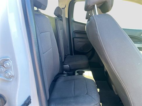 Used 2022 Chevrolet Colorado LT w/ Safety Package image 24