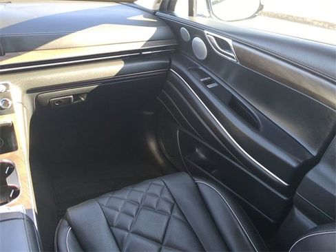 Used 2025 Genesis GV80 3.5T Prestige image 16