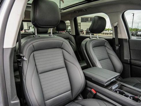 New 2026 Lincoln Nautilus Reserve w/ Jet Appearance Package image 14