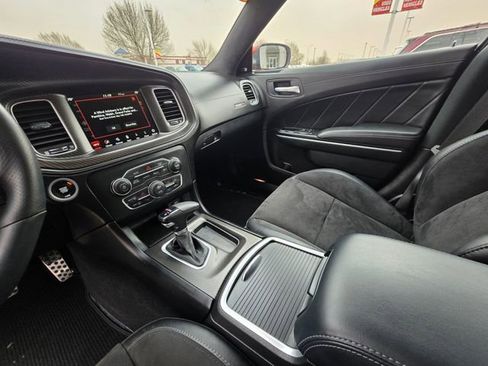 Used 2022 Dodge Charger Scat Pack w/ Dynamics Package RWD image 24